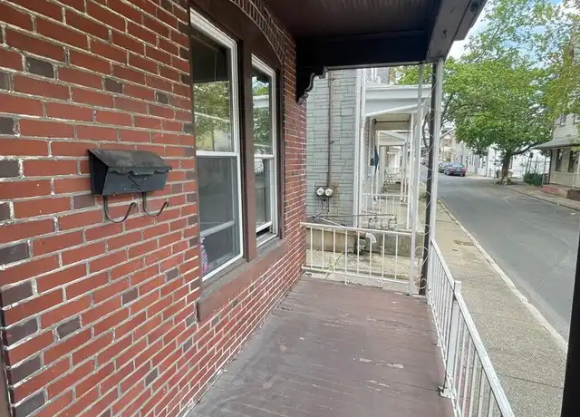 Property at 459 New St, Lebanon, PA, 17046, 3 beds, 1.5 baths, [object Object]