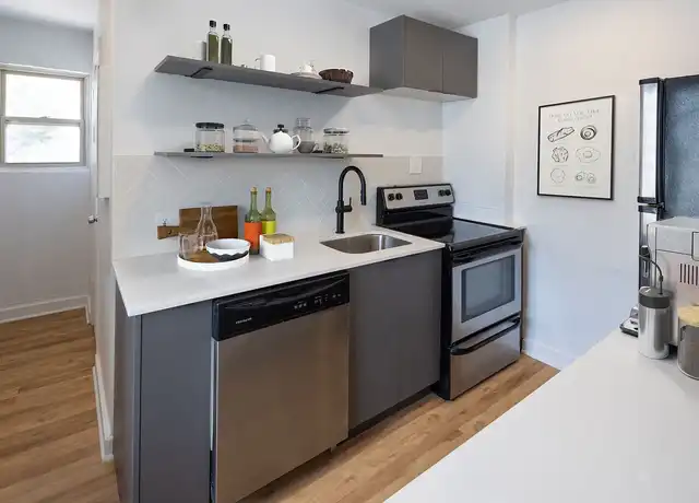 Property at Edgewood Mews - 608 Edgewood Ave NE, Atlanta, GA, 30312, 1 bed, 1 bath, [object Object]