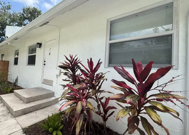 Property at 880 SE 12th St #2, Fort Lauderdale, FL, 33316, 2 beds, 2 baths, [object Object]