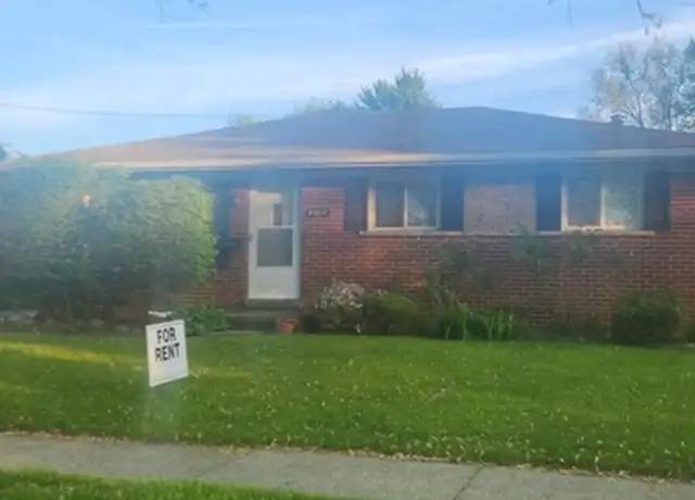 Property at 21216 E Thirteen Mile Rd, St Clair Shores, MI, 48082, 3 beds, 1.5 baths, [object Object]