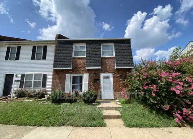 Property at 129 Hickok Cir, Fredericksburg, VA, 22401, 3 beds, 1.5 baths, [object Object]