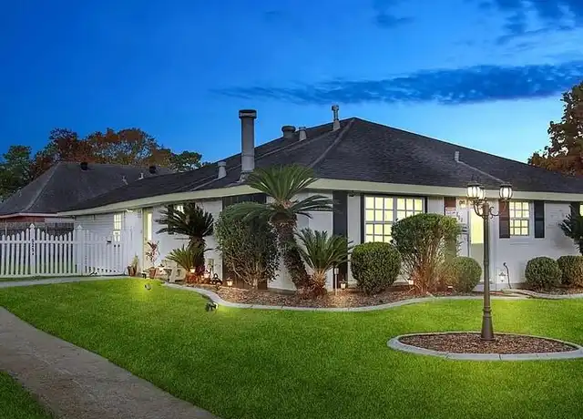 Property at 525 River Oaks Dr, New Orleans, LA, 70131, 3 beds, 1 bath, [object Object]