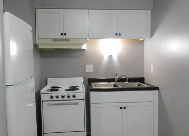 Property at 1606 N Mason St #4, Appleton, WI, 54914, 1 bed, 1 bath, [object Object]