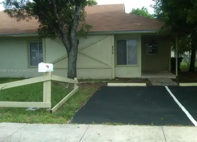 Property at 835 SW 8th St Unit 1, Hallandale Beach, FL, 33009, 3 beds, 2 baths, [object Object]