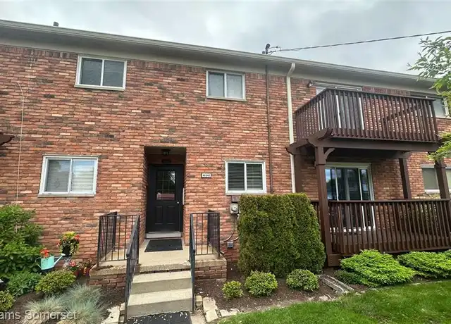 Property at 42342 Woodward Ave, Bloomfield Twp, MI, 48304, 2 beds, 2 baths, [object Object]