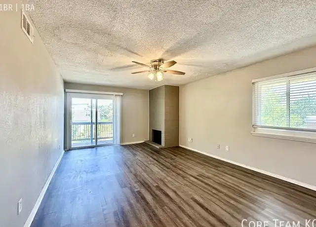 Property at 3618 Warwick Blvd Unit 120-5, Kansas City, MO, 64111, 1 bed, 1 bath, [object Object]