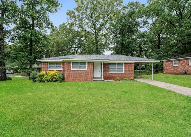 Property at 432 13th Ct NW, Center Point, AL, 35215, 3 beds, 2 baths, [object Object]