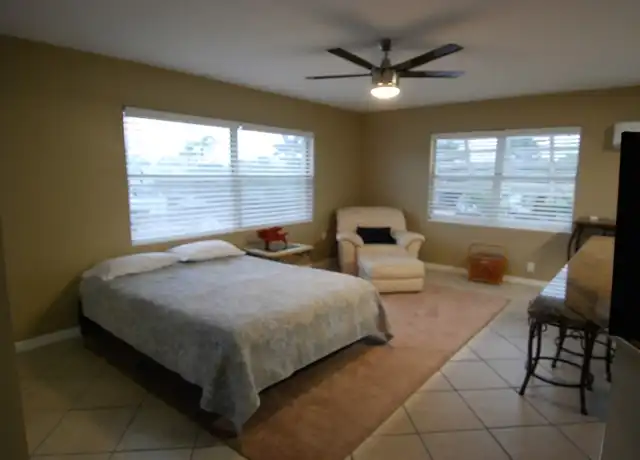 Property at 200 104th Ave Unit 3, Treasure Island, FL, 33706, 0 beds, 1 bath, [object Object]
