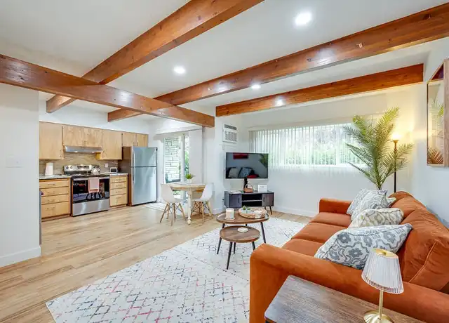 Property at 335 SE Gladstone St Unit D, Pullman, WA, 99163, 2 beds, 1 bath, [object Object]