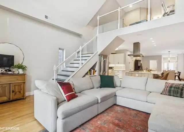 Property at 1033 N Hermitage Ave #2, Chicago, IL, 60622, 3 beds, 2 baths, [object Object]