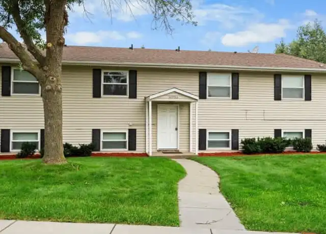 Property at 16953 Garcia Way W Unit 2, Rosemount, MN, 55068, 2 beds, 1 bath, [object Object]