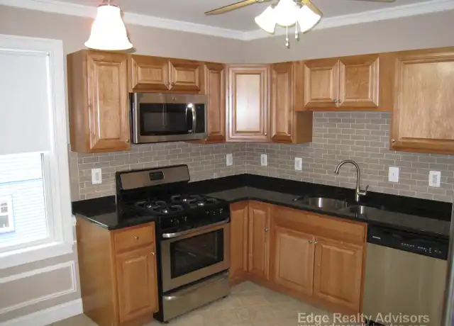 Property at 38 Turner St Unit 2, Brighton, MA, 02135, 3 beds, 1 bath, [object Object]