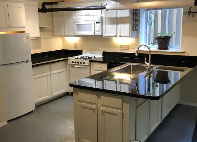 Property at 1315 Park Rd NW Unit B, Washington, DC, 20010, 2 beds, 1 bath, [object Object]