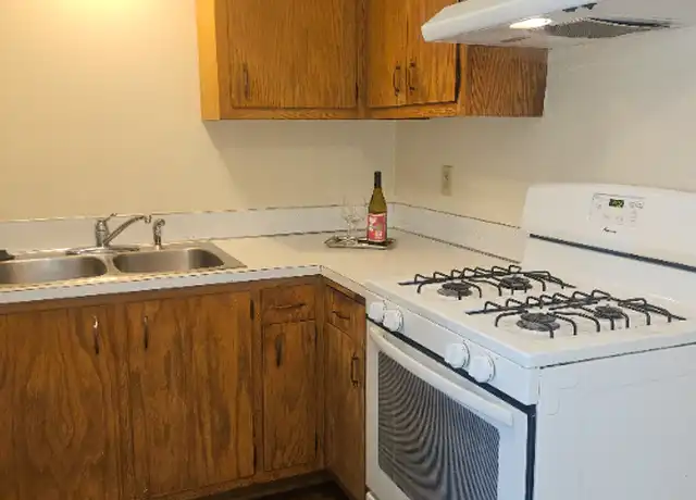 Property at 11205 W Bluemound Rd Unit 204, Wauwatosa, WI, 53226, 2 beds, 1 bath, [object Object]
