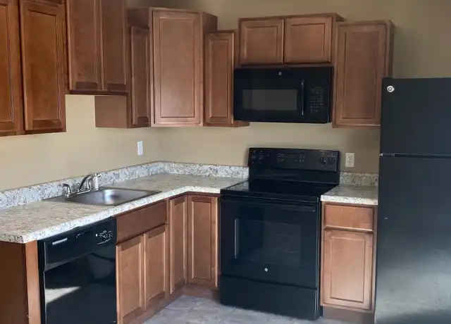 Property at 18 Sarpy Rd Unit D, Belleville, IL, 62221, 2 beds, 1.5 baths, [object Object]
