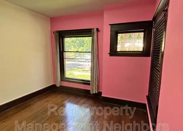 Property at 216 Lafayette Ave SE, Grand Rapids, MI, 49503, 2 beds, 1.5 baths, [object Object]