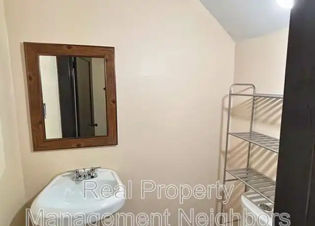 Property at 216 Lafayette Ave SE, Grand Rapids, MI, 49503, 2 beds, 1.5 baths, [object Object]