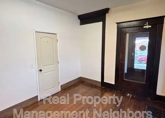 Property at 216 Lafayette Ave NE, Grand Rapids, MI, 49503, 2 beds, 1.5 baths, [object Object]