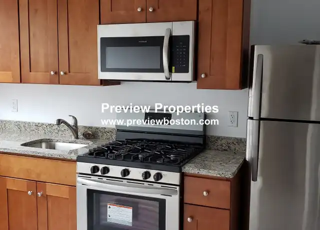 Property at 241 Freeman St Unit 6P, Brookline, MA, 02446, 4 beds, 1.5 baths, [object Object]