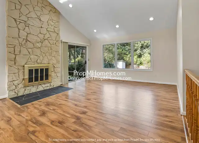Property at 1755 Cloverleaf Rd, Lake Oswego, OR, 97034, 5 beds, 3 baths, [object Object]