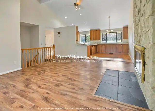Property at 1755 Cloverleaf Rd, Lake Oswego, OR, 97034, 5 beds, 3 baths, [object Object]
