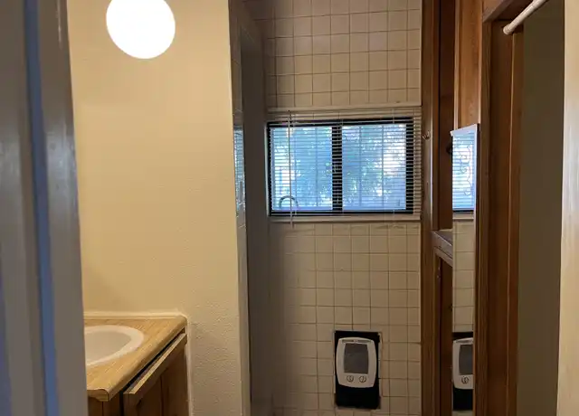 Property at 1109 Gold Ave SW, Albuquerque, NM, 87102, 0 beds, 1 bath, [object Object]
