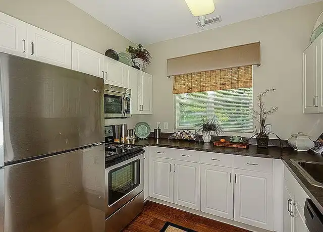 Property at Sofi Danvers - 180 Newbury St, Danvers, MA, 01923, 1 bed, 1 bath, [object Object]