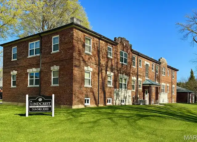 Property at 5868 Robert Ave, Saint Louis, MO, 63109, 2 beds, 1 bath, [object Object]