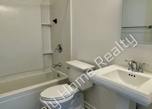 Property at 6807 S Junett St, Tacoma, WA, 98409, 2 beds, 1 bath, [object Object]