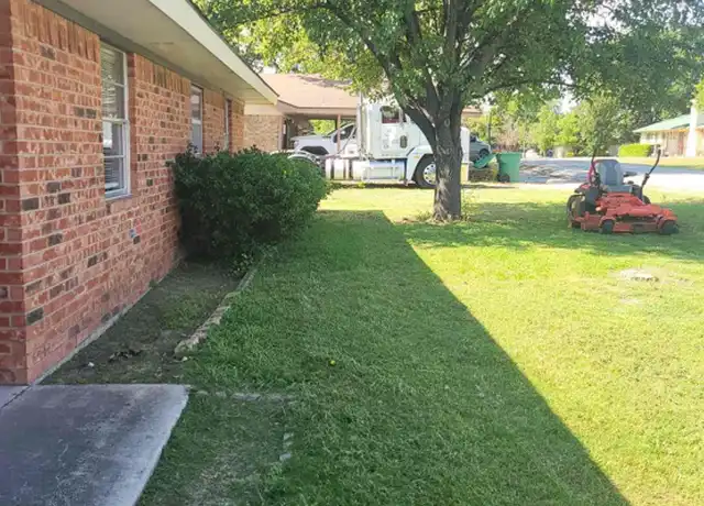 Property at 305 Sierra Vista Dr, Chico, TX, 76431, 3 beds, 2 baths, [object Object]