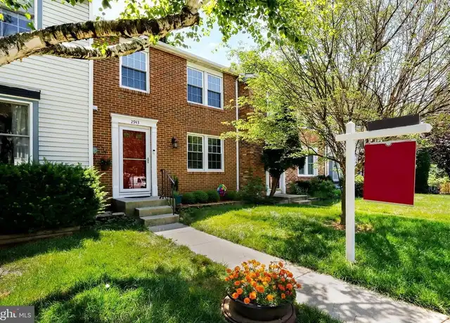 Property at 2943 Paddock Wood Ct, Oakton, VA, 22124, 3 beds, 2.5 baths, [object Object]