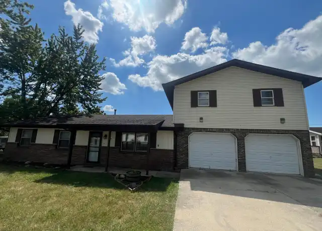 Property at 1817 E Kirk St, Muncie, IN, 47303, 5 beds, 2.5 baths, [object Object]