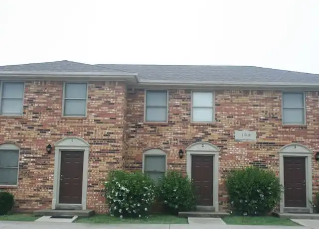Property at 108 Maple Hill Dr, Richmond, KY, 40475, 3 beds, 1.5 baths, [object Object]