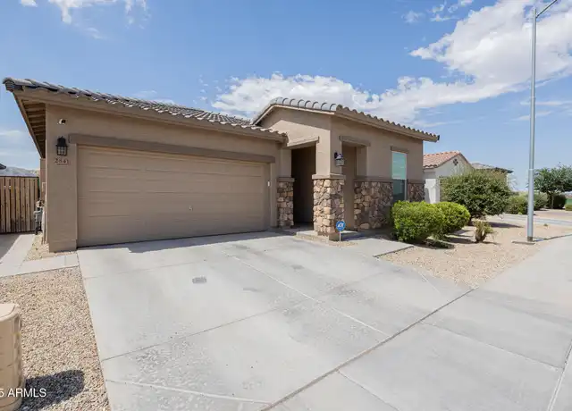 Property at 2841 W Apollo Rd, Phoenix, AZ, 85041, 3 beds, 2 baths, [object Object]