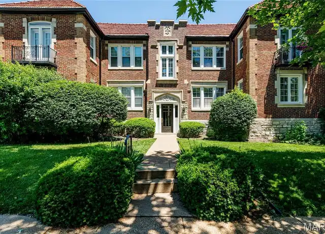 Property at 7331 Forsyth Blvd, Clayton, MO, 63105, 3 beds, 2 baths, [object Object]