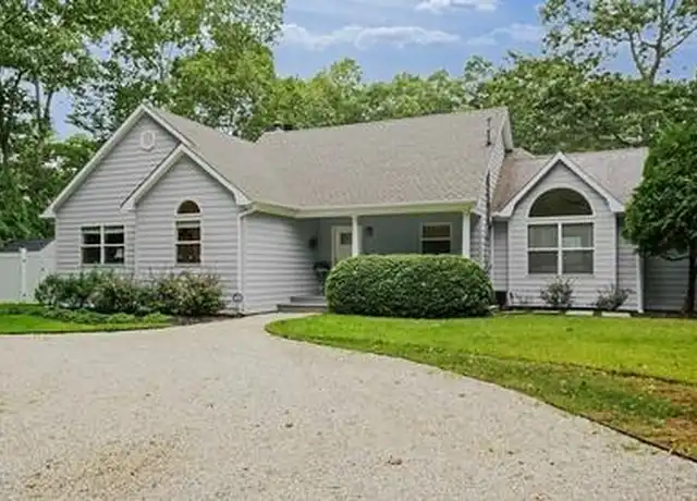 Property at 12 President St, East Hampton, NY, 11937, 3 beds, 2 baths, [object Object]