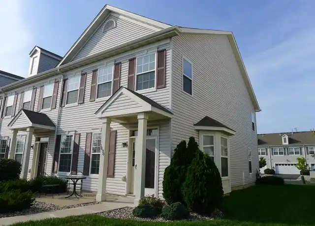 Property at 1690 Liberty Cir, Shakopee, MN, 55379, 2 beds, 3 baths, [object Object]
