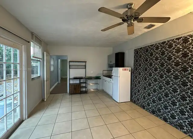 Property at 16901 NW 51st Pl Unit B, Miami Gardens, FL, 33055, 2 beds, 1 bath, [object Object]