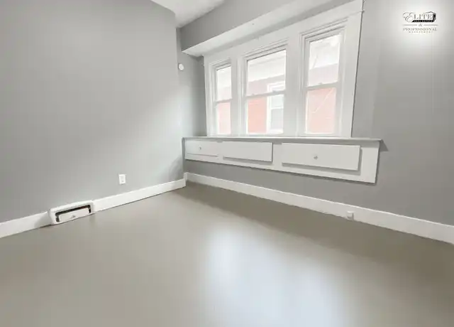 Property at 910 Westmoreland Ave, Lansing, MI, 48915, 2 beds, 1 bath, [object Object]