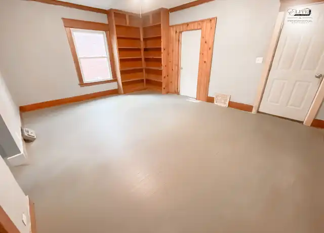Property at 910 Westmoreland Ave, Lansing, MI, 48915, 2 beds, 1 bath, [object Object]