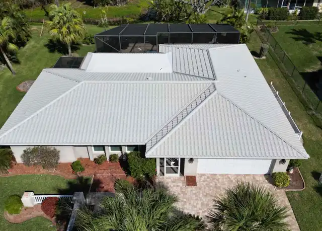 Property at 213 Chardin Dr, Nokomis, FL, 34275, 2 beds, 2 baths, [object Object]