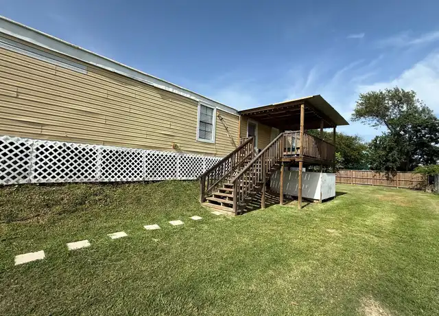 Property at 811 6th St, San Leon, TX, 77539, 2 beds, 1 bath, [object Object]