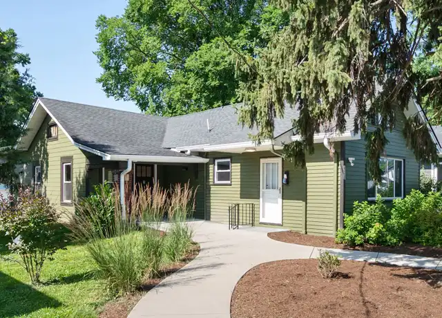 Property at 438 W Stansifer Ave Unit 1, Clarksville, IN, 47129, 1 bed, 1 bath, [object Object]