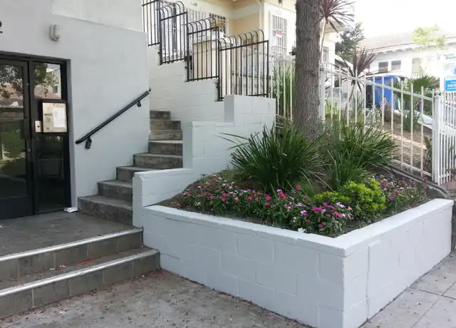Property at 222 S Vendome St Unit 206, Los Angeles, CA, 90057, 2 beds, 2 baths, [object Object]