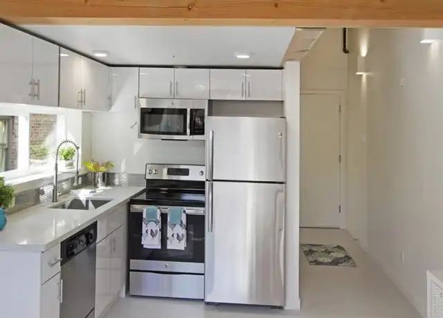 Property at 611 E Howell St Unit 202, Seattle, WA, 98122, 0 beds, 1 bath, [object Object]