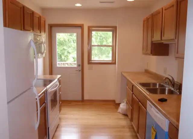 Property at 520 S Park St, Madison, WI, 53715, 2 beds, 1 bath, [object Object]