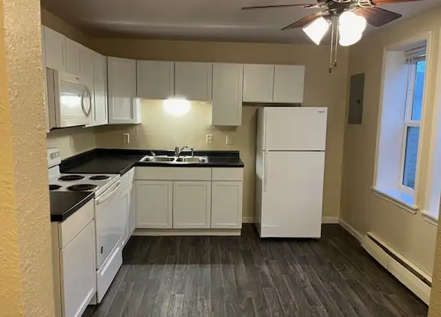 Property at 750 Main St Unit 2, Baldwin, WI, 54002, 1 bed, 1 bath, [object Object]