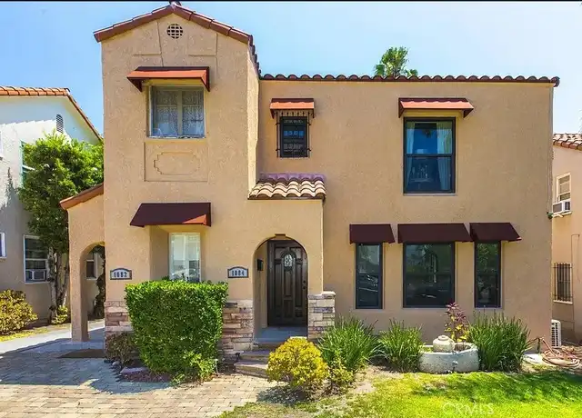 Property at 1082 S Redondo Blvd, Los Angeles, CA, 90019, 3 beds, 2 baths, [object Object]