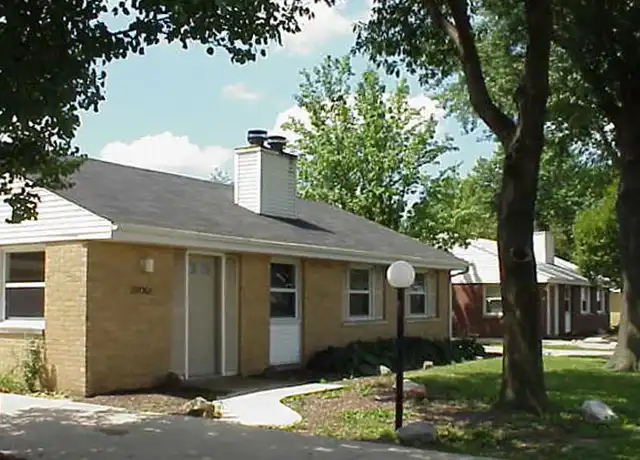 Property at Westwood Village by Royse + Brinkmeyer - 3303 W Kirby Ave, Champaign, IL, 61822, 1 bed, 1 bath, [object Object]