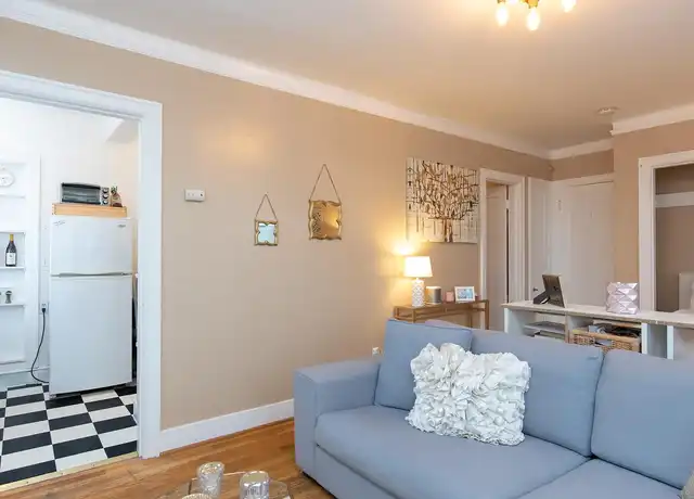 Property at Lynnyale - 2245 Yale Ave E, Seattle, WA, 98102, 1 bed, 1 bath, [object Object]
